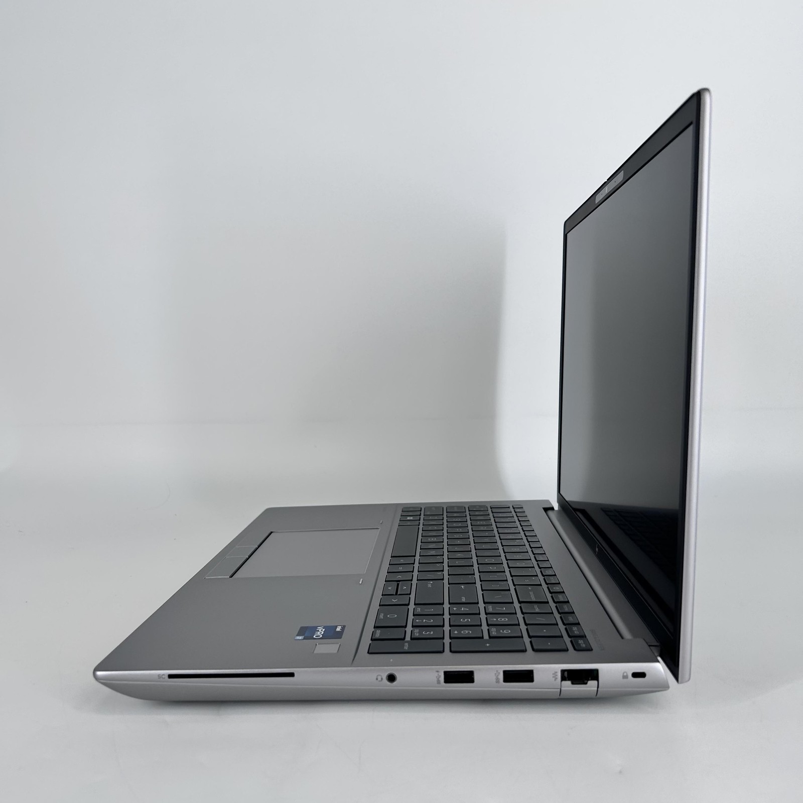 HP ZBook Fury 16 G9 FHD+ 2.1 GHz i7-12850HX 32GB 1TB SSD RTX A2000 Very Good