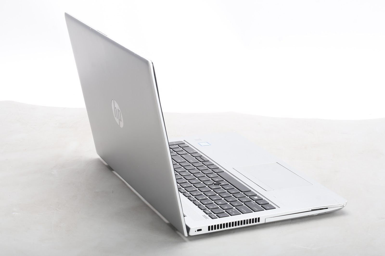 HP ProBook 650 G5 With Intel i5-8265U CPU @ 1.60 GHz / 8GB Ram / No HDD – Fair