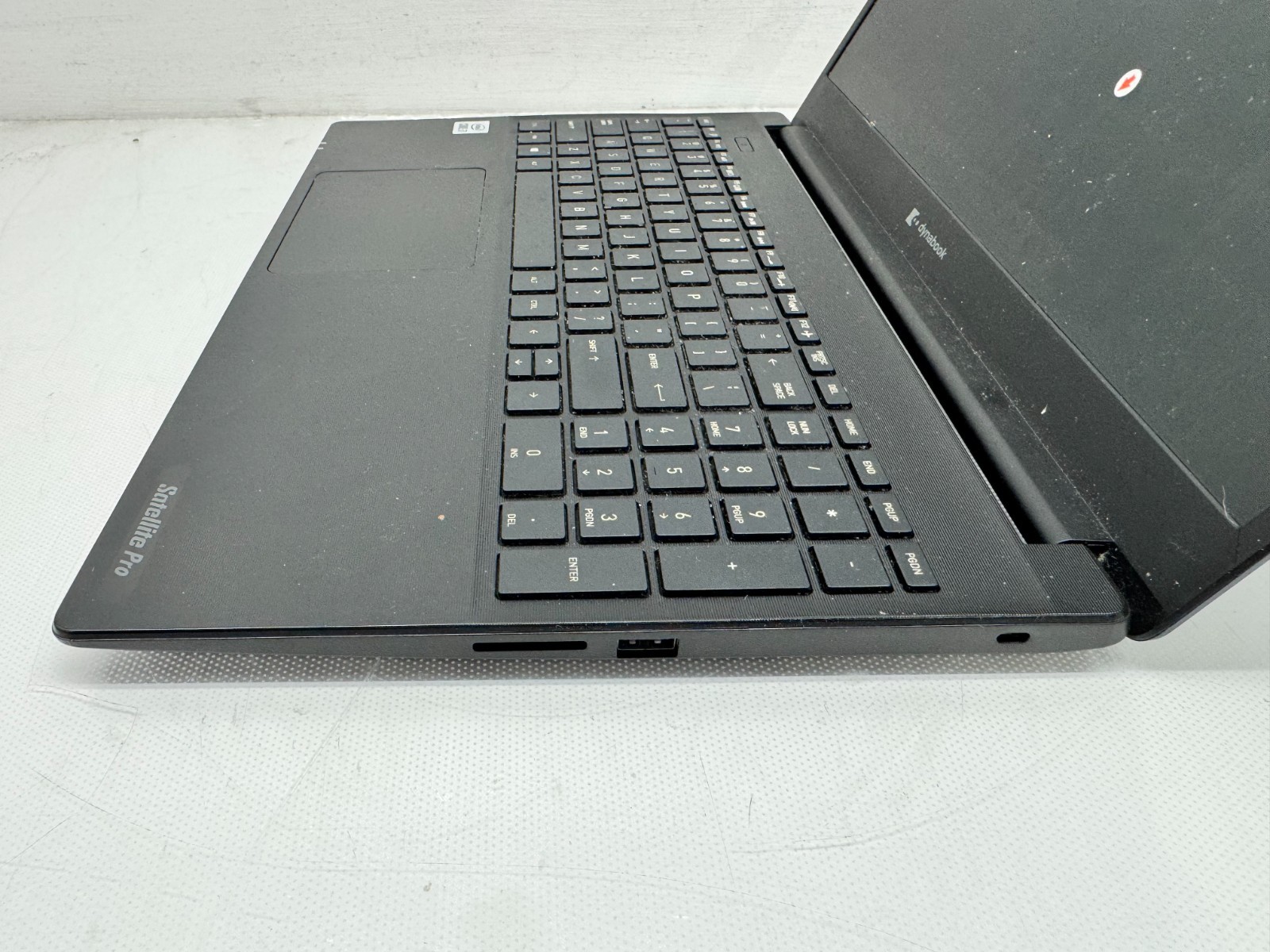 Dynabook SATELLITE PRO L50-G15250 i7-10510U@1.80GHz 16GB 256GB MX250 Win 11 READ