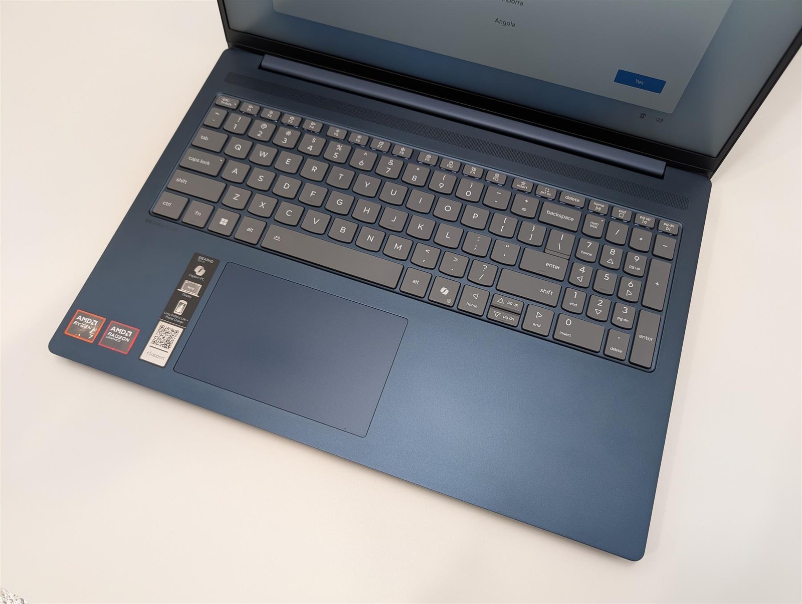 Lenovo IdeaPad Slim 5 16″ Ryzen AI 7 350 16GB 1TB SSD Radeon Blue Used-Very Good
