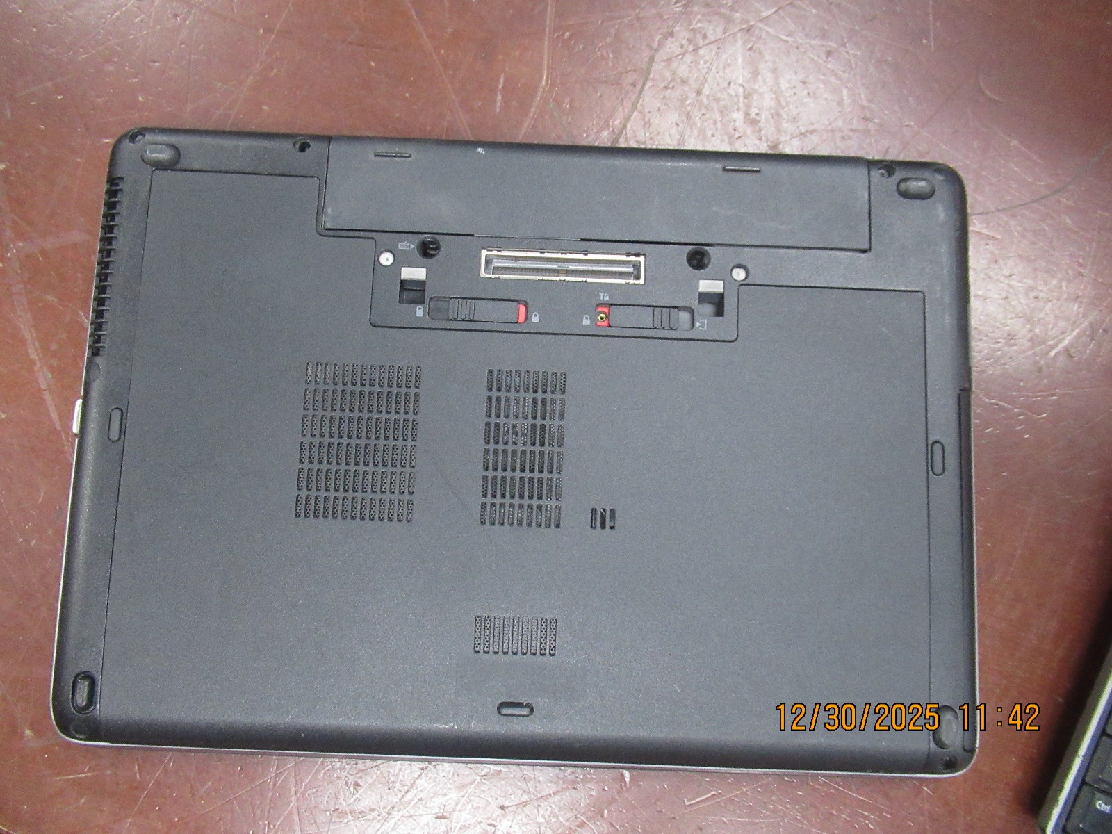 HP ProBook 640 G1 14″ i5-4210M 2.60GHz 16GB 500GB Laptop w/AC [NO OS] BadBattery