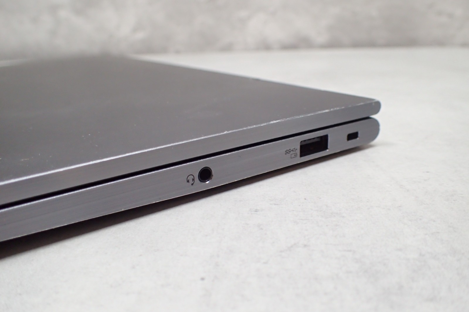 Lenovo ThinkPad X1 Yoga Gen 7 14″ Touch i7-1270P 2.2Ghz 16GB RAM 512GB SSD Gray