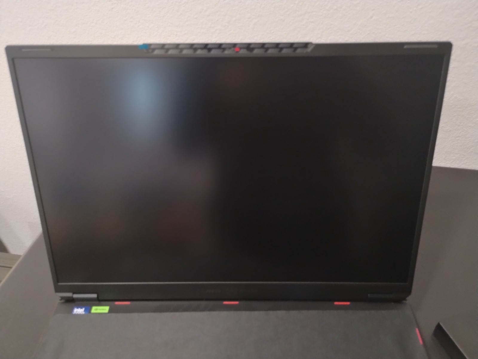 MSI Stealth 18 Mercedes-AMG A1VHG Gaming Laptop RTX 4080 96GB RAM Upgraded