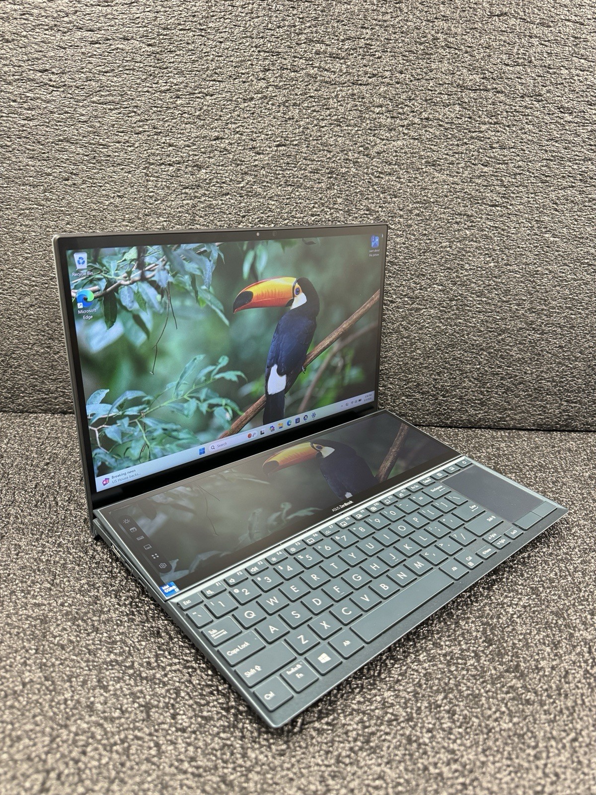 ASUS ZenBook Duo 14″ Laptop (32GB RAM, MX450, 1TB SSD, Intel Core i7 11th) USED