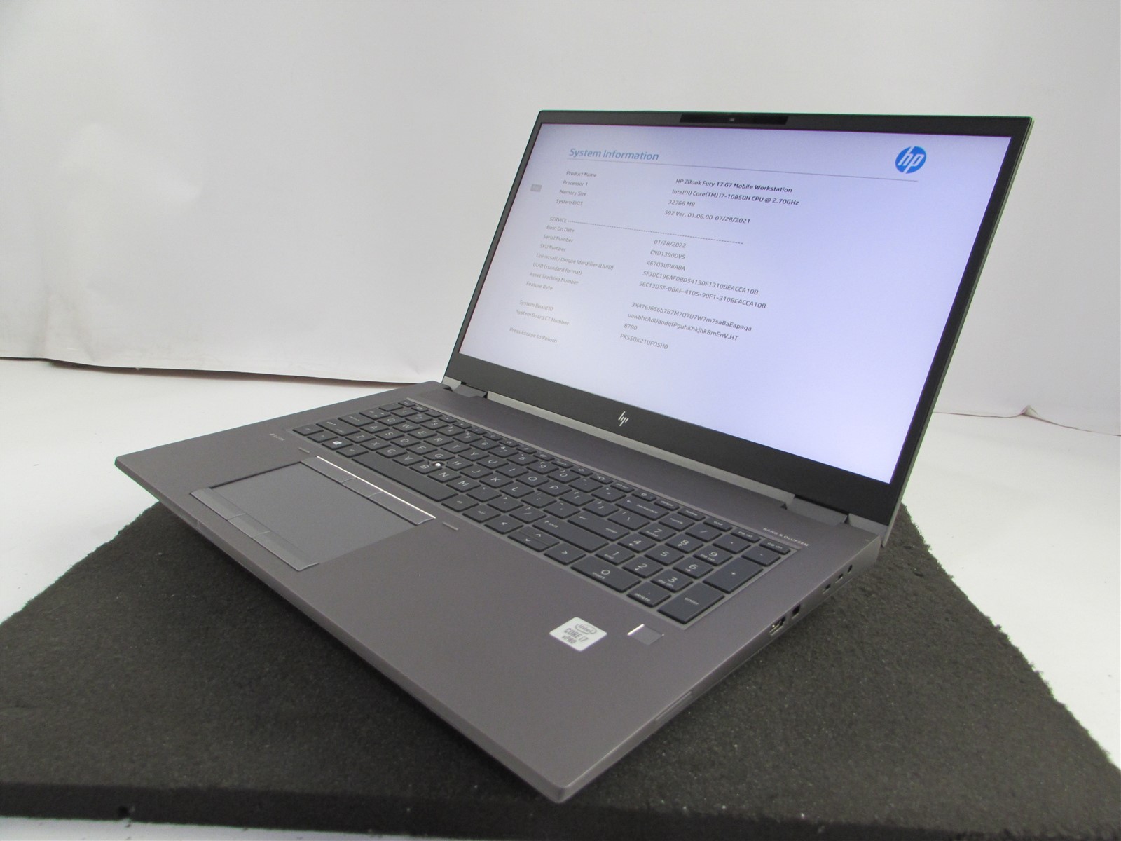 HP ZBOOK FURY 17 (G7) I7-10850H 512GB SSD 32GB RAM NVIDIA QUADRO RTX4000 WIN 11
