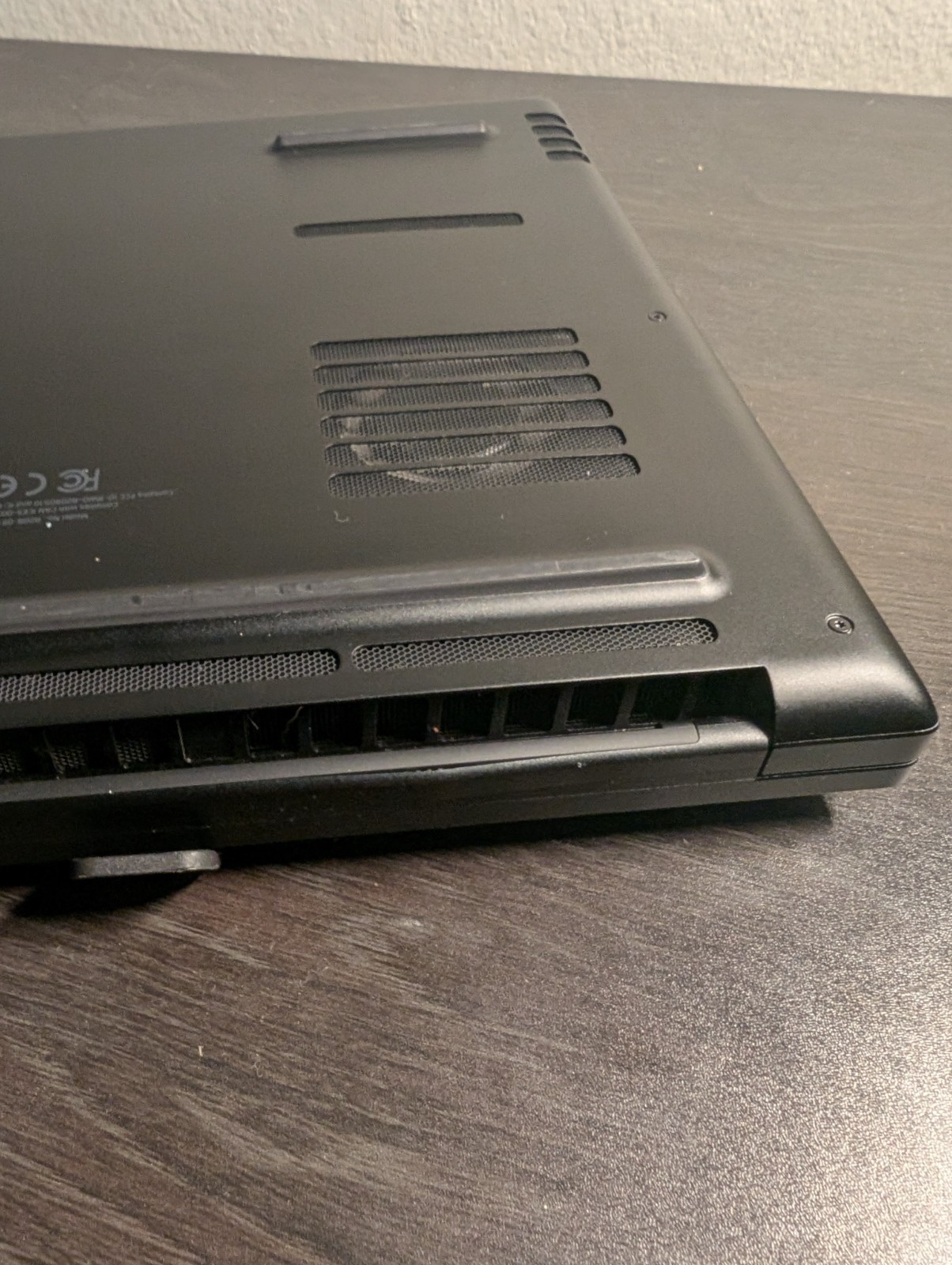 Razer Blade 16 OLED 240Hz QHD+ i9-14900HX 32GB 2TB RTX 4090 *READ DESCRIPTION*