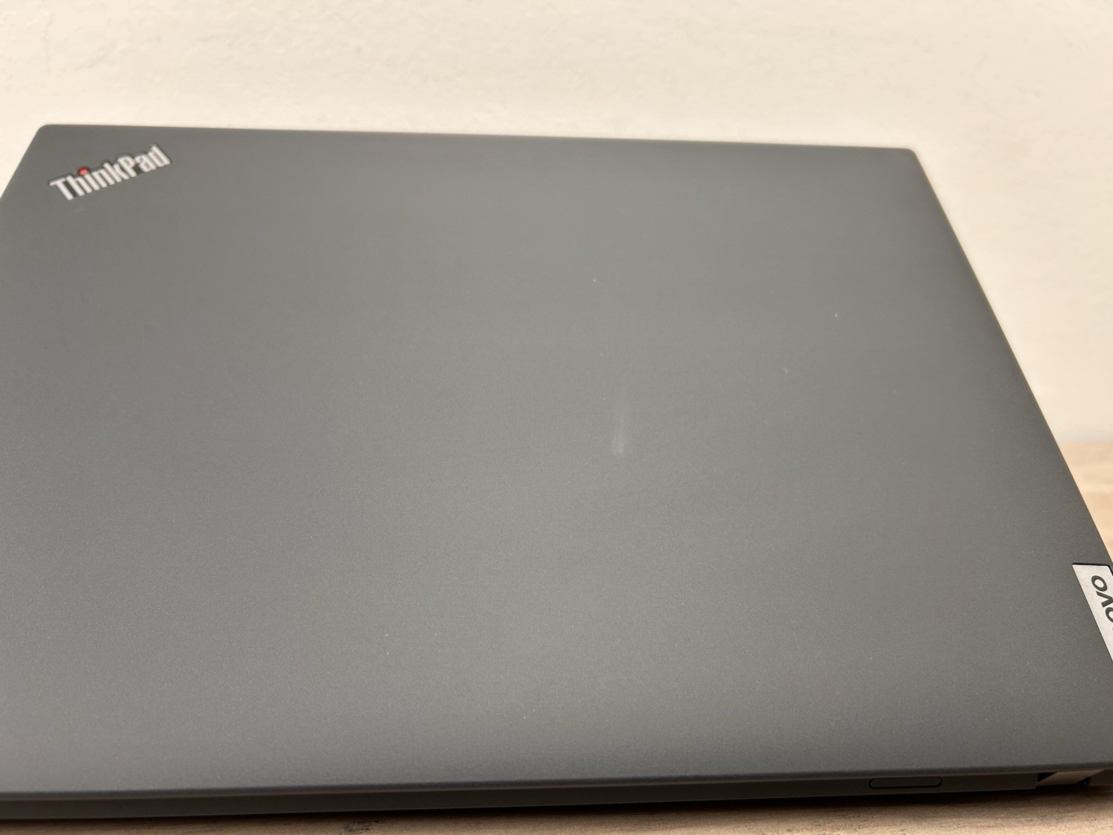 Lenovo ThinkPad T14 Gen 3 | Intel i5-1245U 21AJS5N500