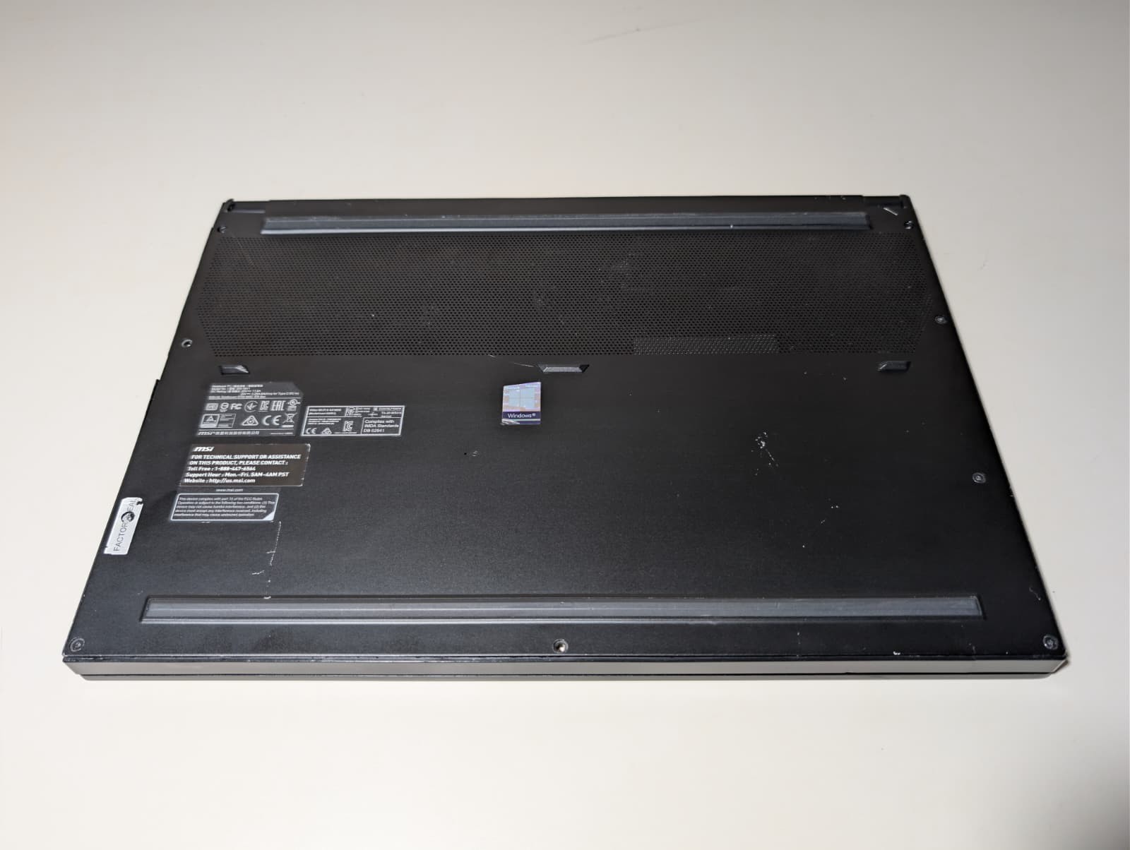 MSI GS66 Stealth | i7 10th 32GB RAM 1TB SSD | FHD@300Hz RGB NVIDIA 2070 Super