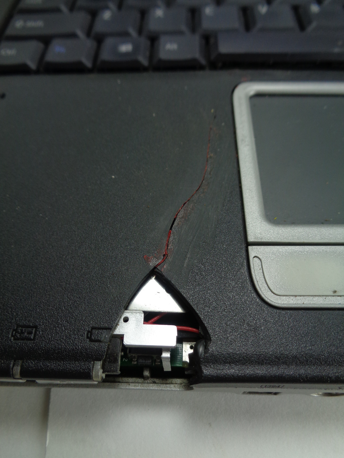 Generic Notebook Model P14N Damaged for parts Laptop Netbook Computer D1