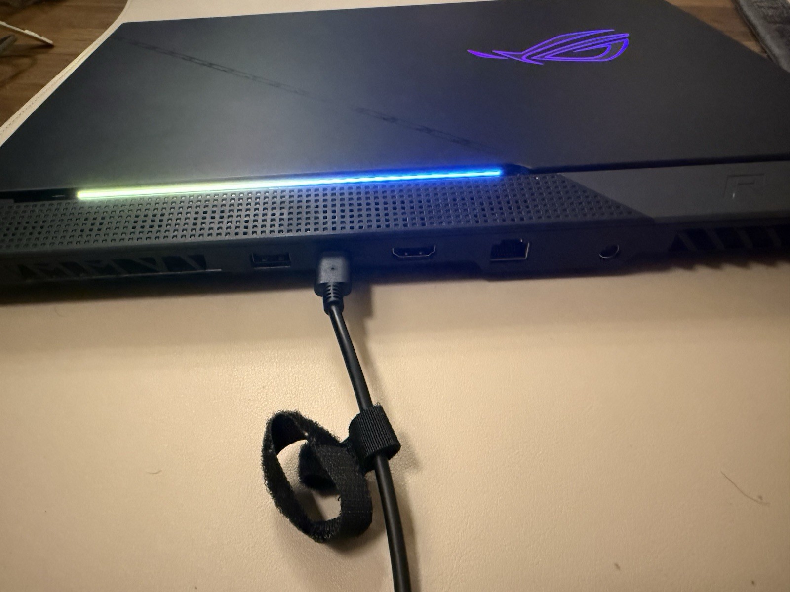 ASUS ROG STRIX SCAR G533QS 15.6” 300hz, 6TB SSD, RTX 3080, Ryzen 9, 32gb Ram,