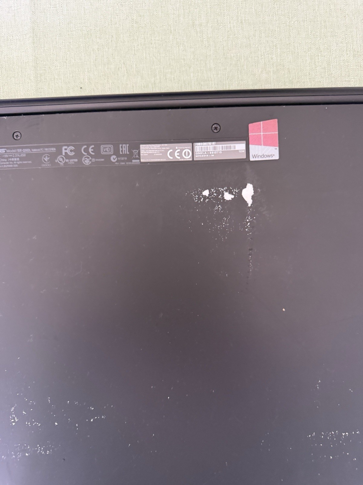 ASUS Q502L 15.6″ Intel Core i5 8GB Windows Black ( turns on, forgot password)