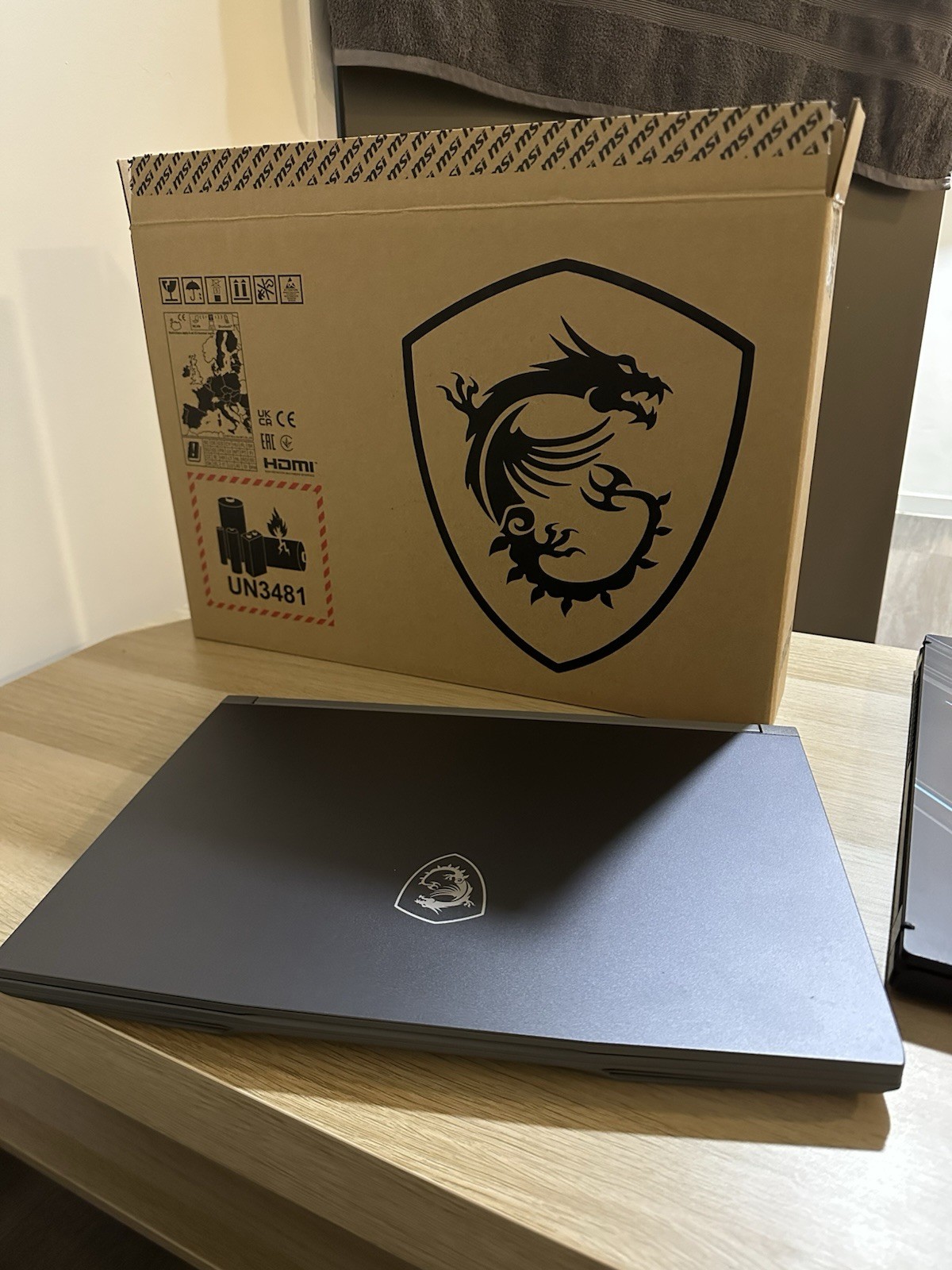 Msi Thin 15 B12UC