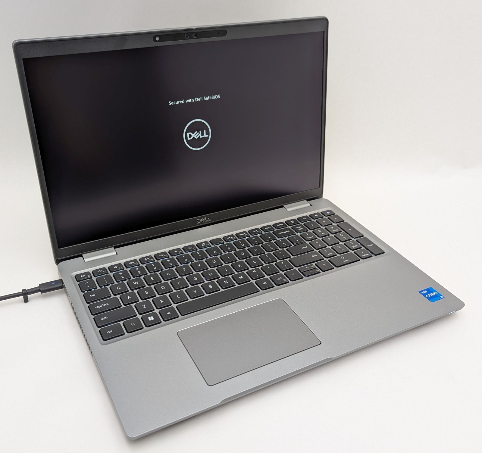 Dell Latitude 5531 15.6″ Touch Laptop i5-12600H 16GB RAM 512GB NVMe MX550 Win 11