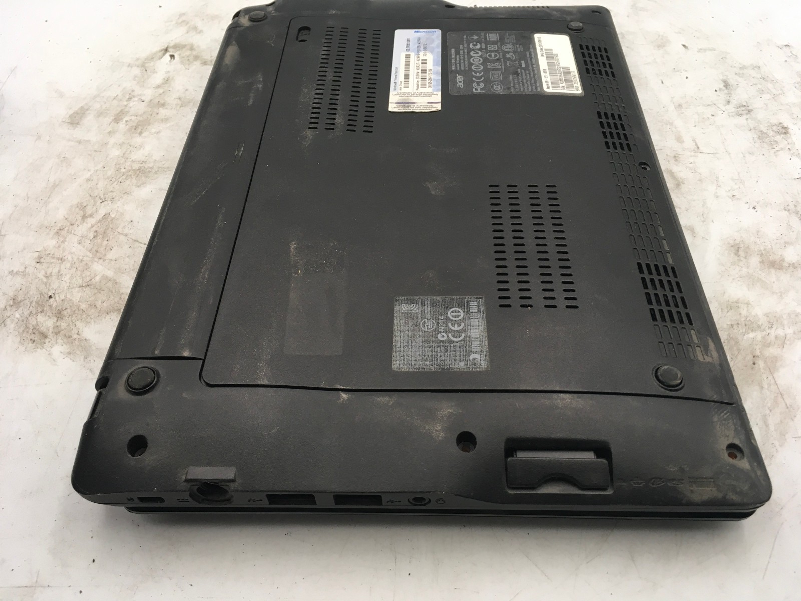 ACER ASPIRE V5 121 – FOR PARTS/NO POWER – AMD C70 – 2GB RAM – 11″ -READ DESC- BB