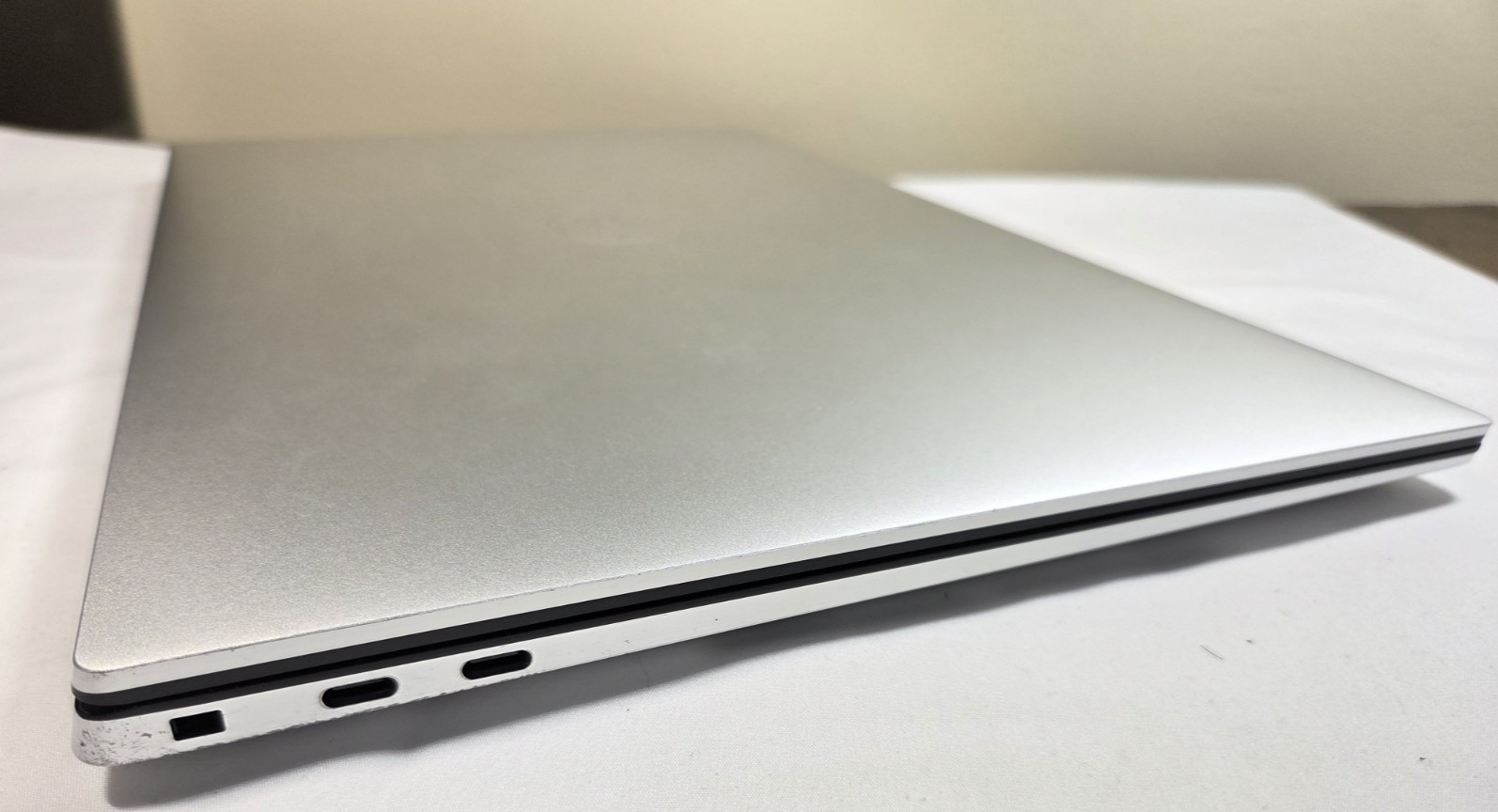 Gaming Laptop Dell XPS 15 9520 15.6″ i7-12700H 24GB RAM 512G & 256GB RTX 3050Ti