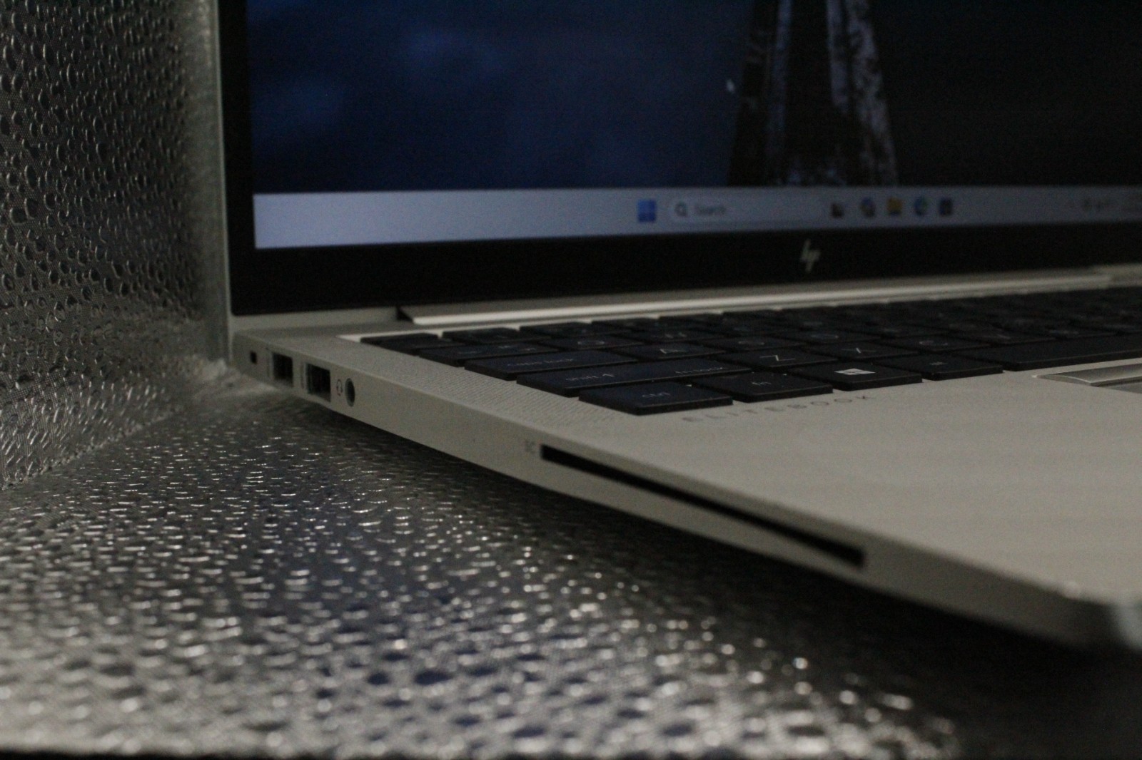 HP EliteBook 840 G7 14″ (240GB SSD, Intel Core i5-10310U, 1.70GHz, 16GB RAM)…