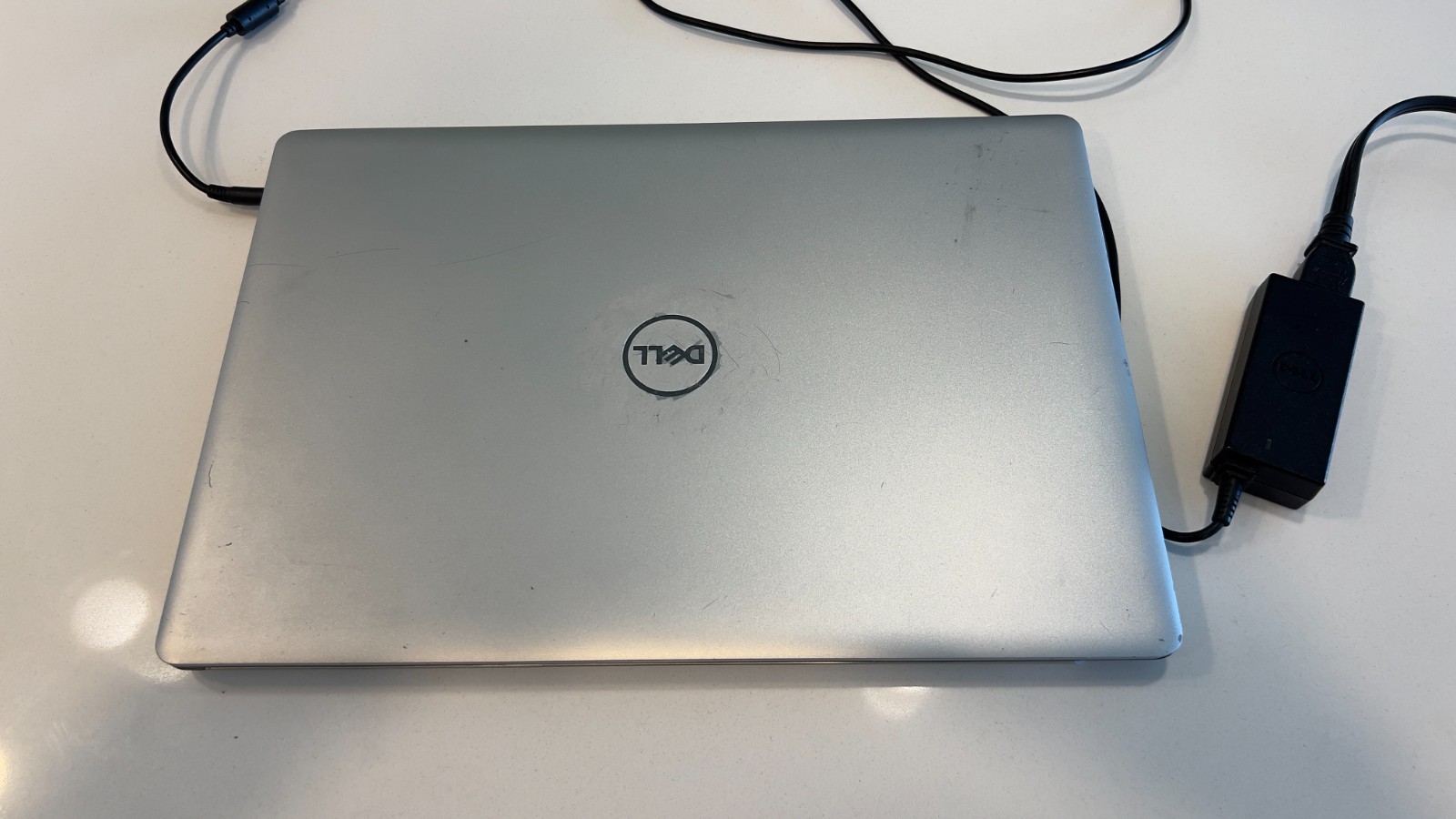 Dell Inspiron 5575 – AMD Ryzen 5 – 16GB RAM – 512GB SSD Windows 10 Pro