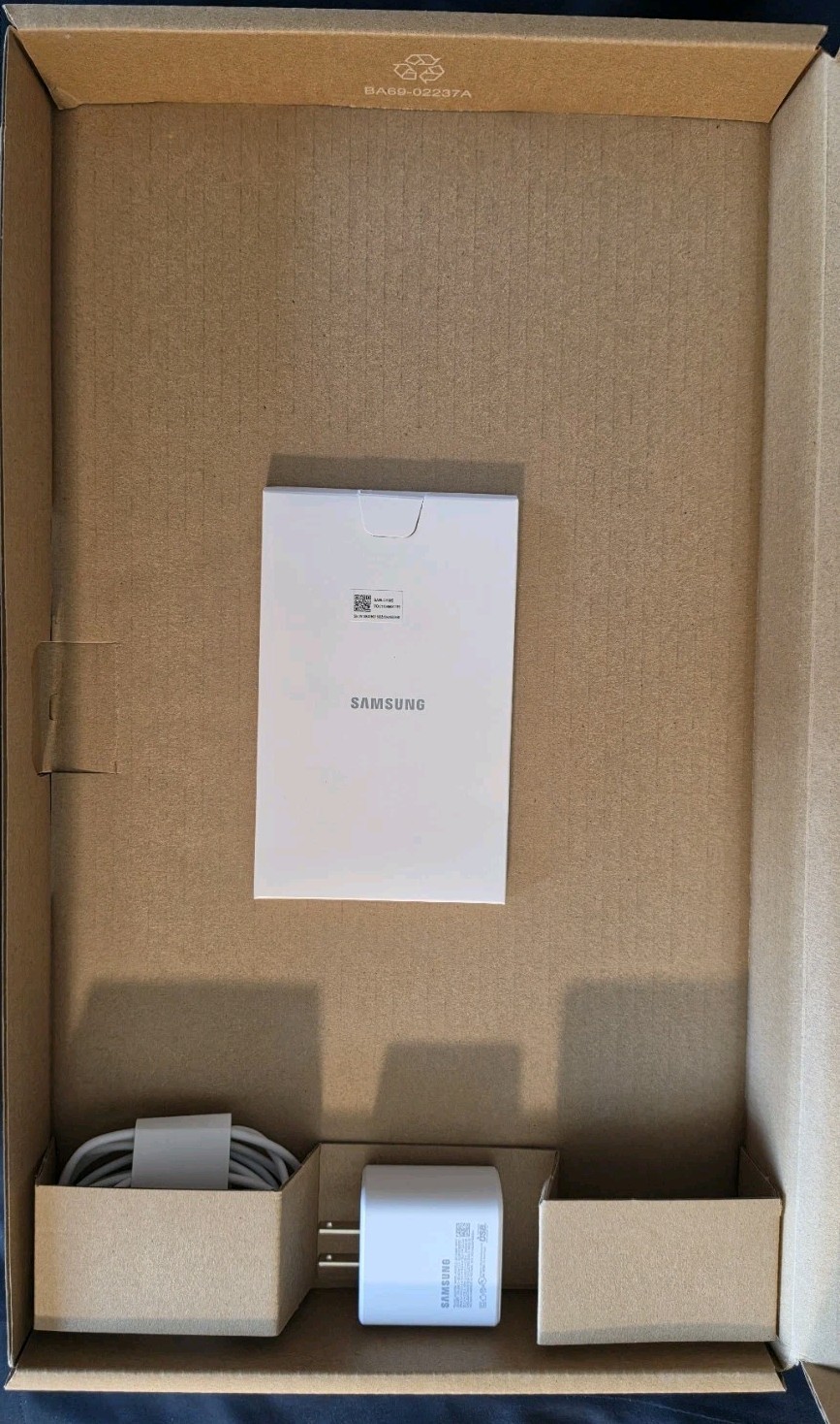 Samsung Galaxy Chromebook Plus 15.6″ (256GB, Intel Core 3, 8GB) – Neptune Blue