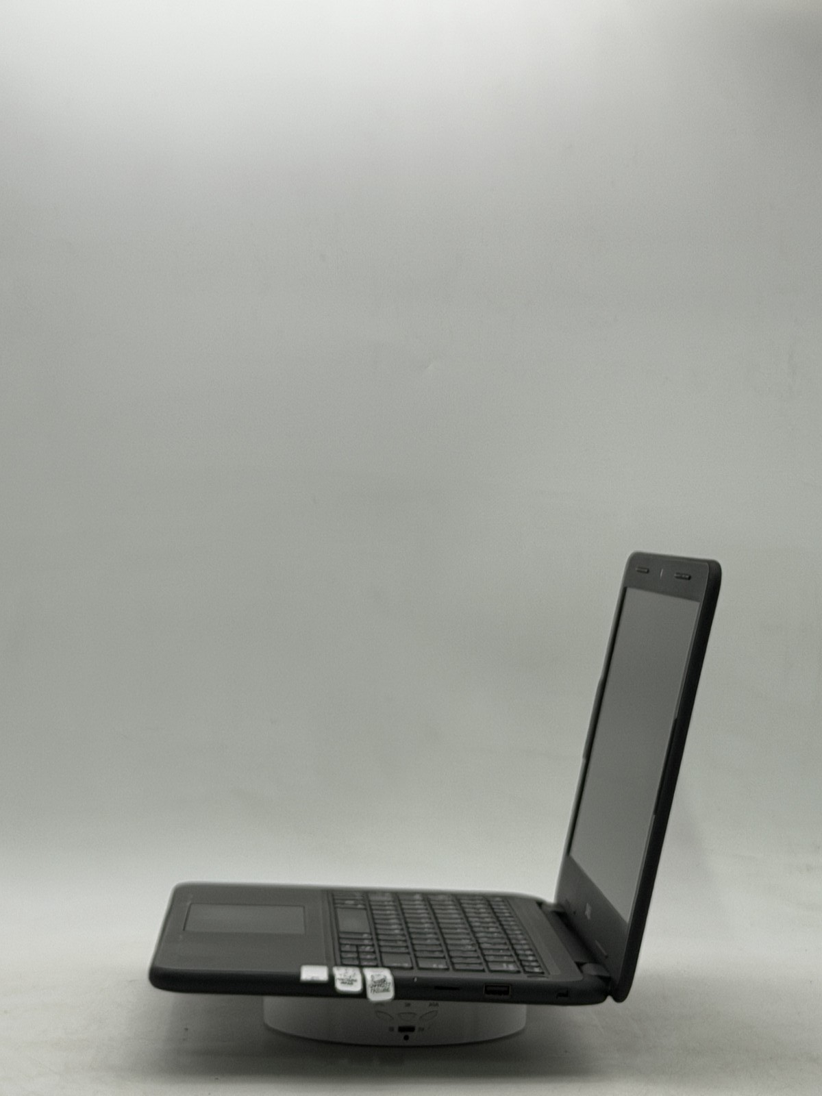 Dell Latitude 3310 13.3in i5-8265U 8GB 256GB NO OS *Read*