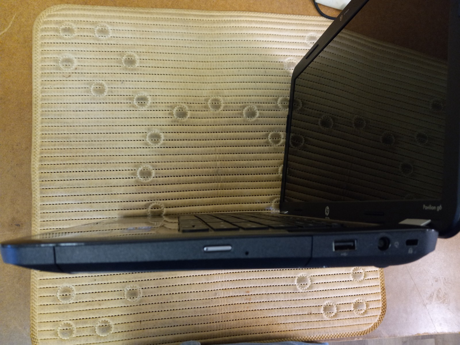 HP Pavilion G6-1D38DX Laptop Intel Core i3-2350M 2.30 GHZ 6GB Ram 256 SSD