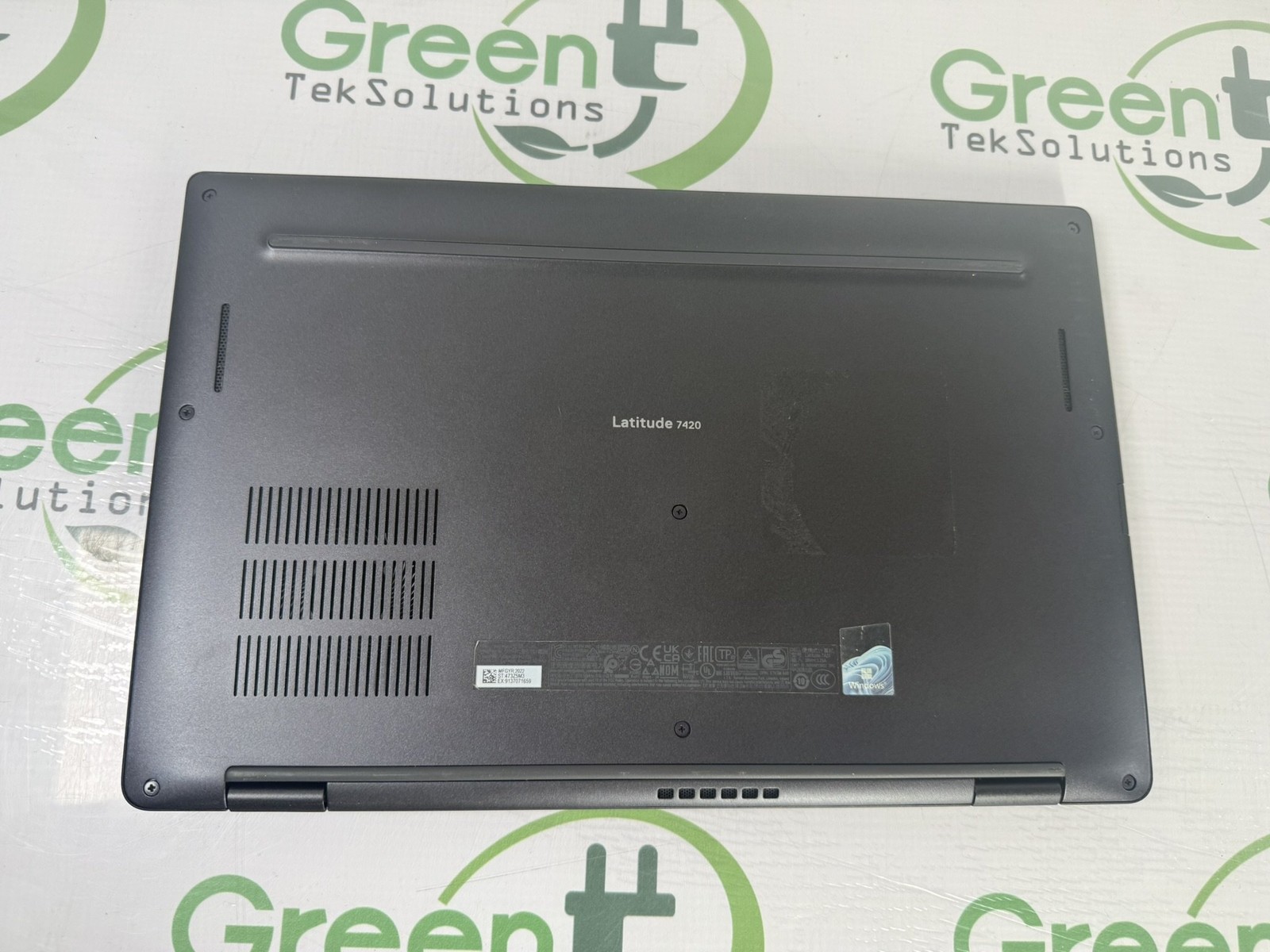 Dell Latitude 7420 14″ i5-1145G7 2.6GHz 16GB DDR4 256GB W11 Pro Laptop – READ