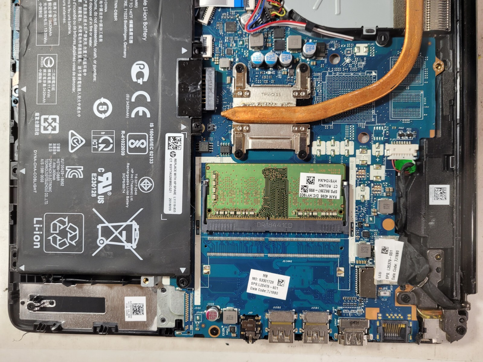 HP 15-db0xxx w/AMD A6-9225, 4GB RAM Laptop for Parts/Repair #0122