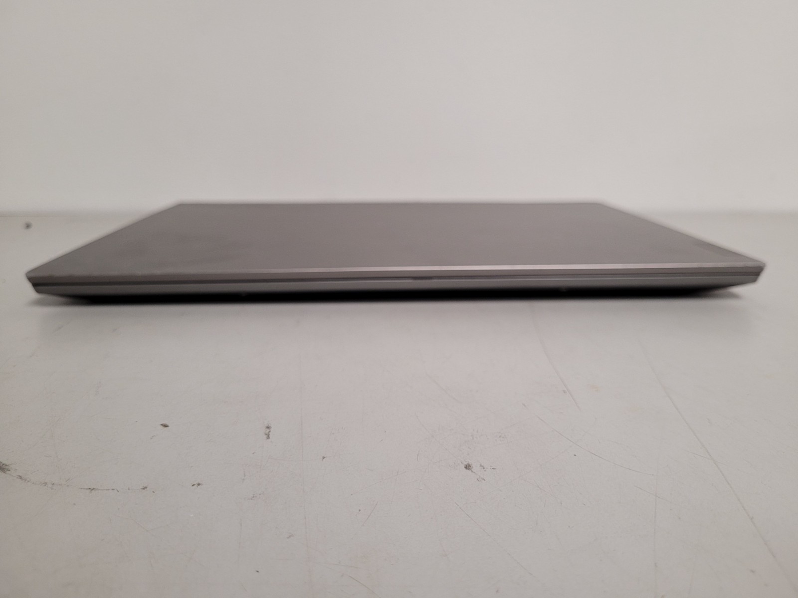 Lenovo Thinkbook 13s-IWL i5-8265u 1.6ghz 8gb ram 256gb ssd charger READ P204YP5