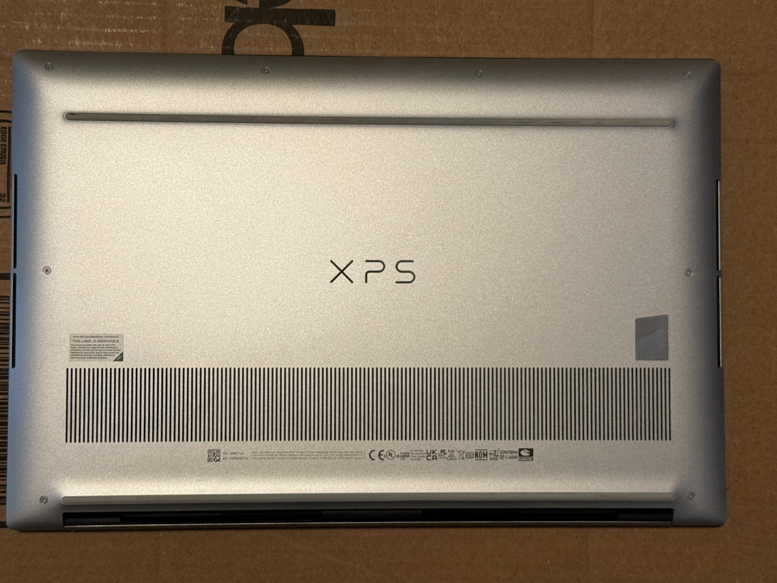 Dell Xps 9530 i9-13900h 64gb DDR5 Ram 4070 RTX GPU 1tb SSD 15.6″ OLED 3.5K Win11