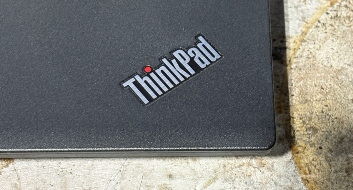 Lenovo ThinkPad T480 14″ FHD i5-8250U 8GB RAM 256GB SSD No OS/Charger