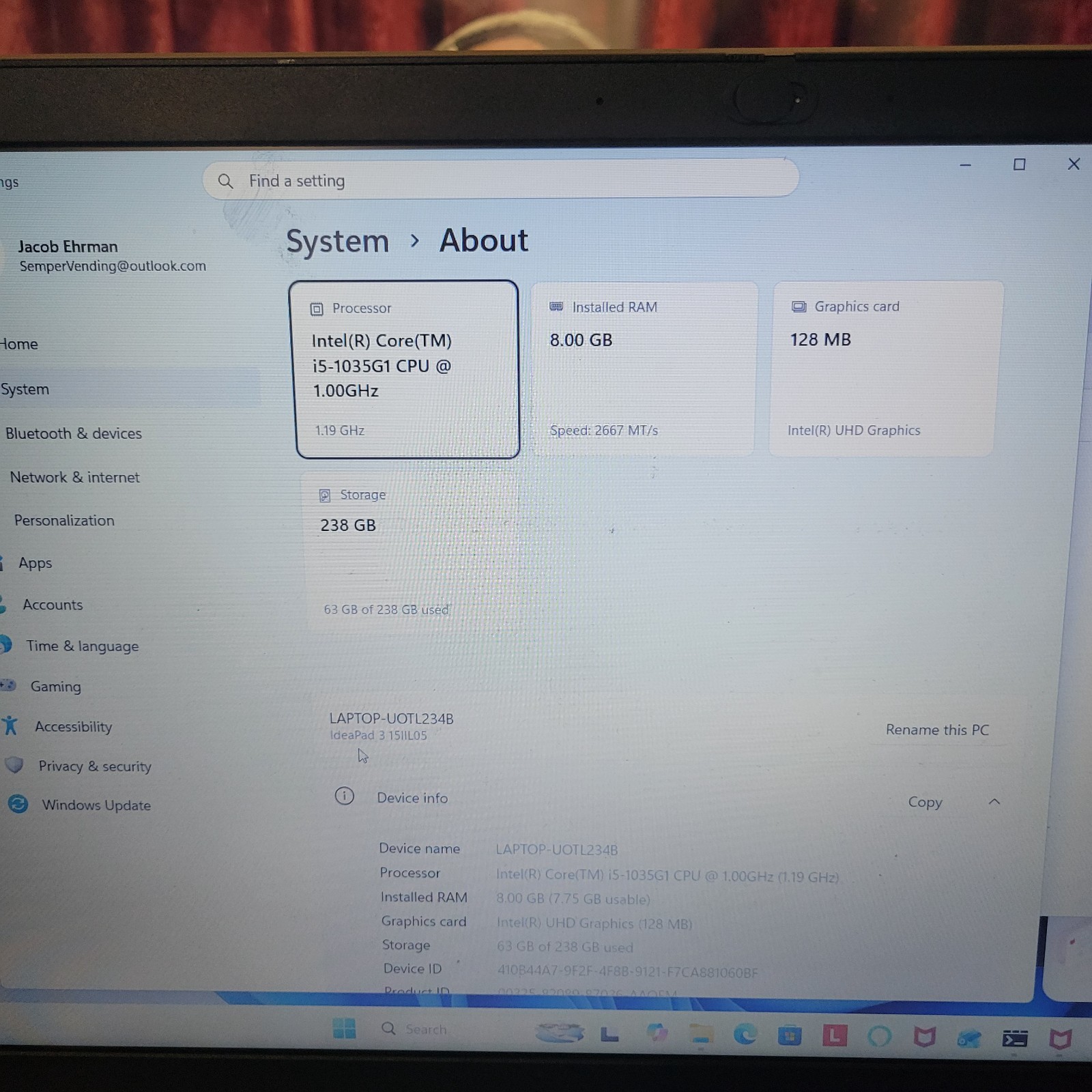 Lenovo ideapad 3-15ITL05 15″ I3-1115G4 256GB SSD 8GB W11 Webcam