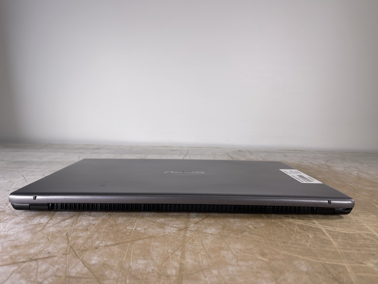 ASUS VIVOBOOK F512D RYZEN 5 3500U @ 2.10GHz, 12GB RAM, NO HDD/OS