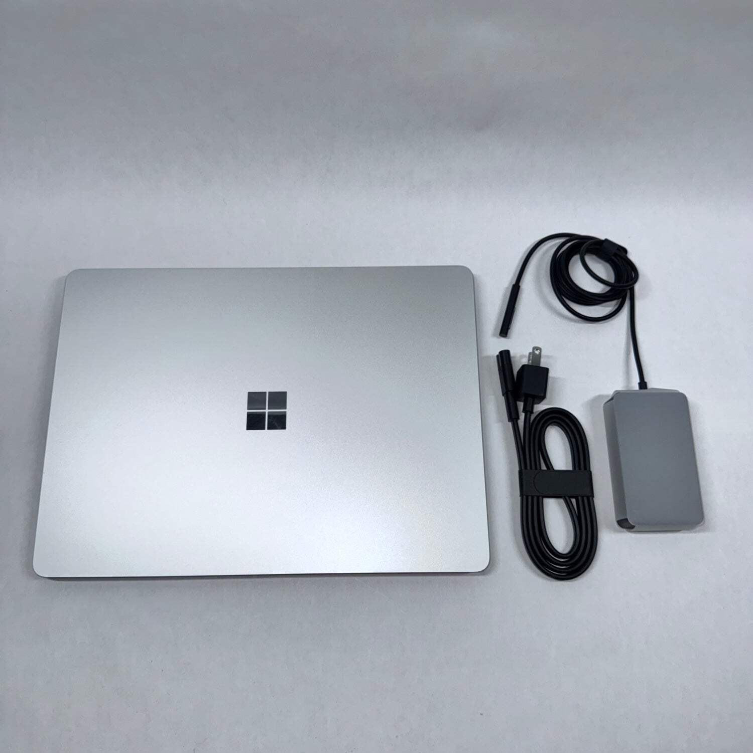 Microsoft Surface Laptop 7 2107 13.8″ Core Ultra 7 2.2GHz 32GB RAM 512GB SSD