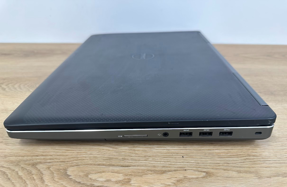 Dell Precision 7710, Xeon E3 1505M V5, 32GB DDR4, Quadro M3000M, 512GB SSD, 2016