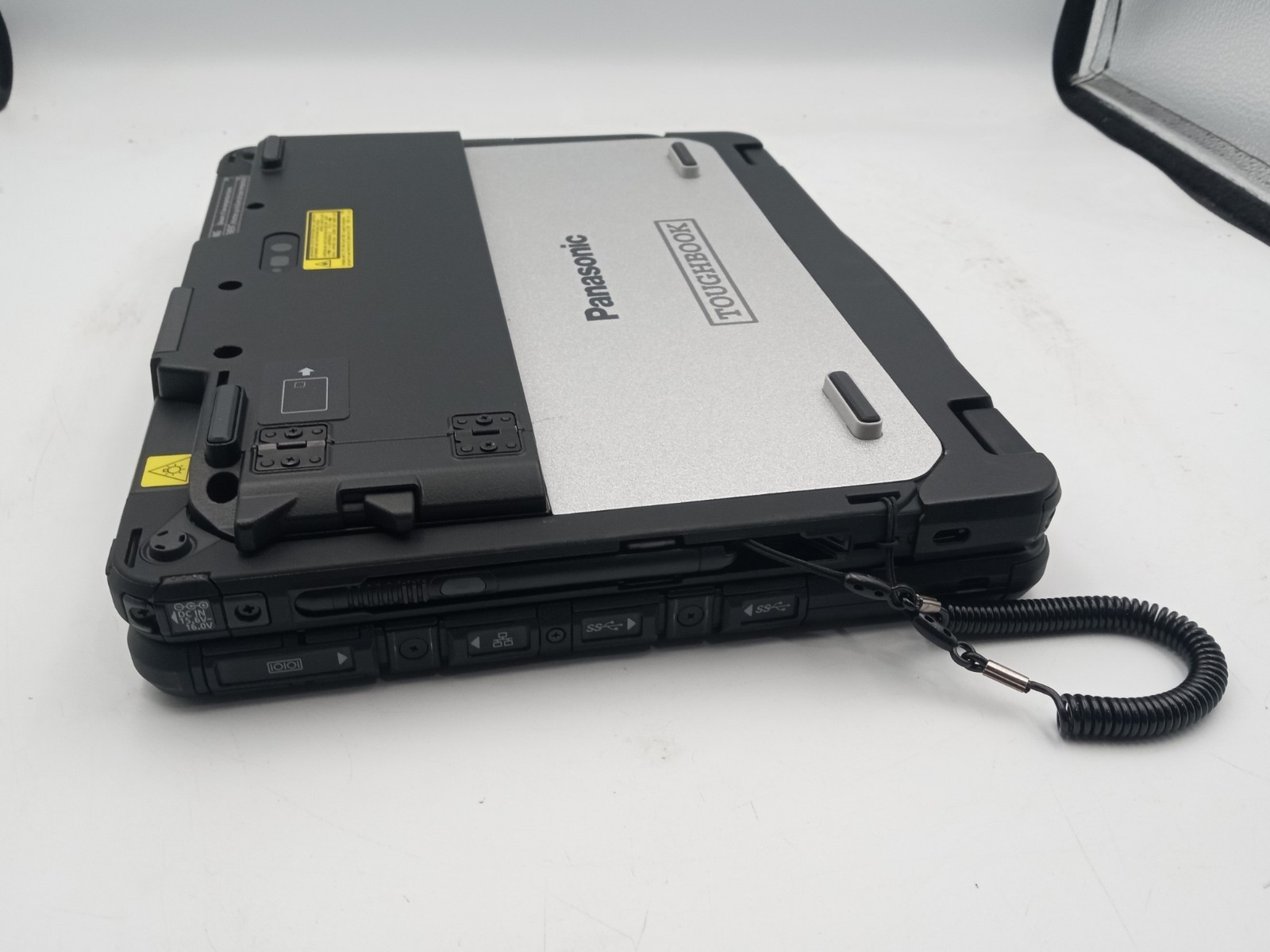 Panasonic Toughbook CF-20 10.1″ Touch Intel i5-7Y57 8GB RAM 128GB SSD Windows 11