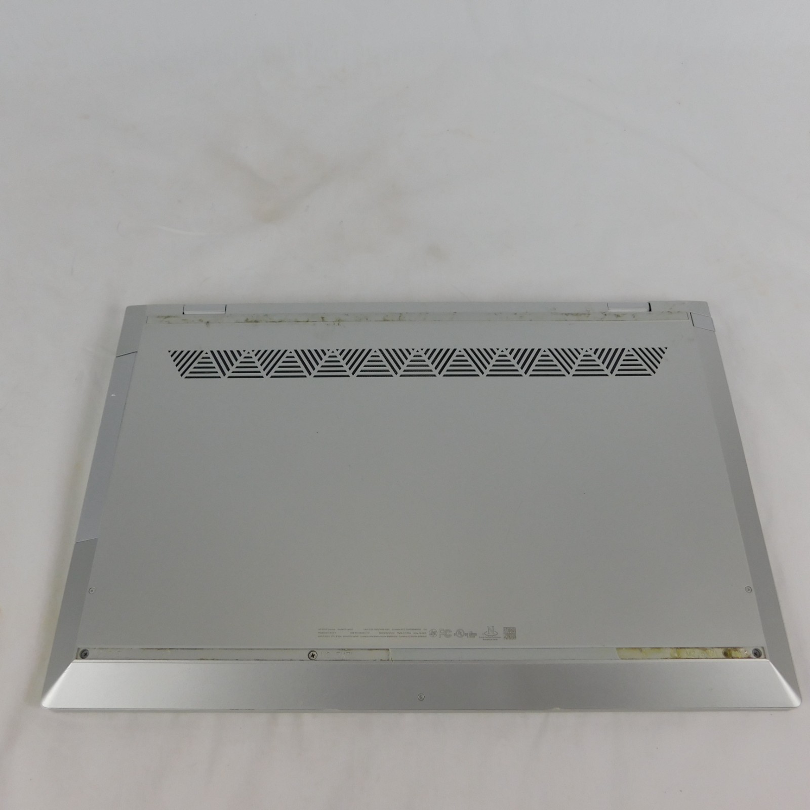 HP Envy Laptop 17t-ce000 17.3″ Touch Screen No battery or HD – FOR PARTS ONLY