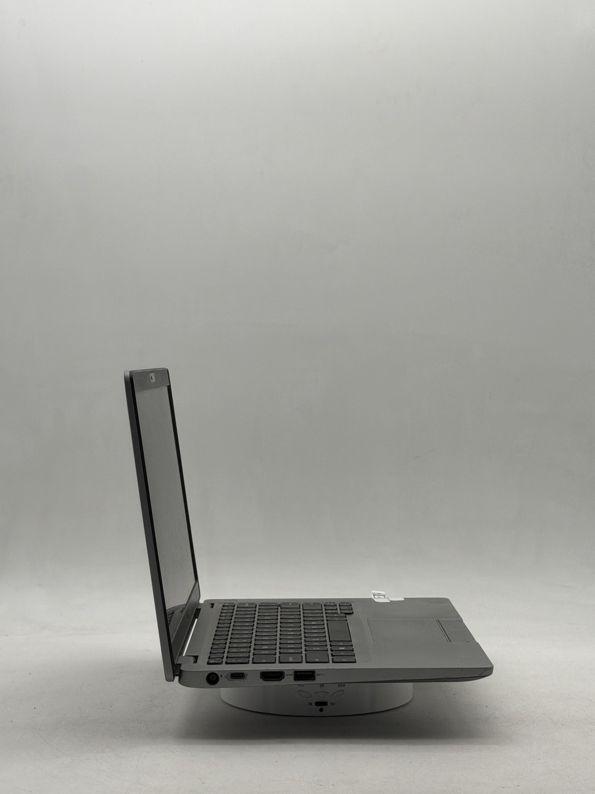 Dell Latitude 5310 13.3″ i5-10310U 16GB 256GB NO OS — READ