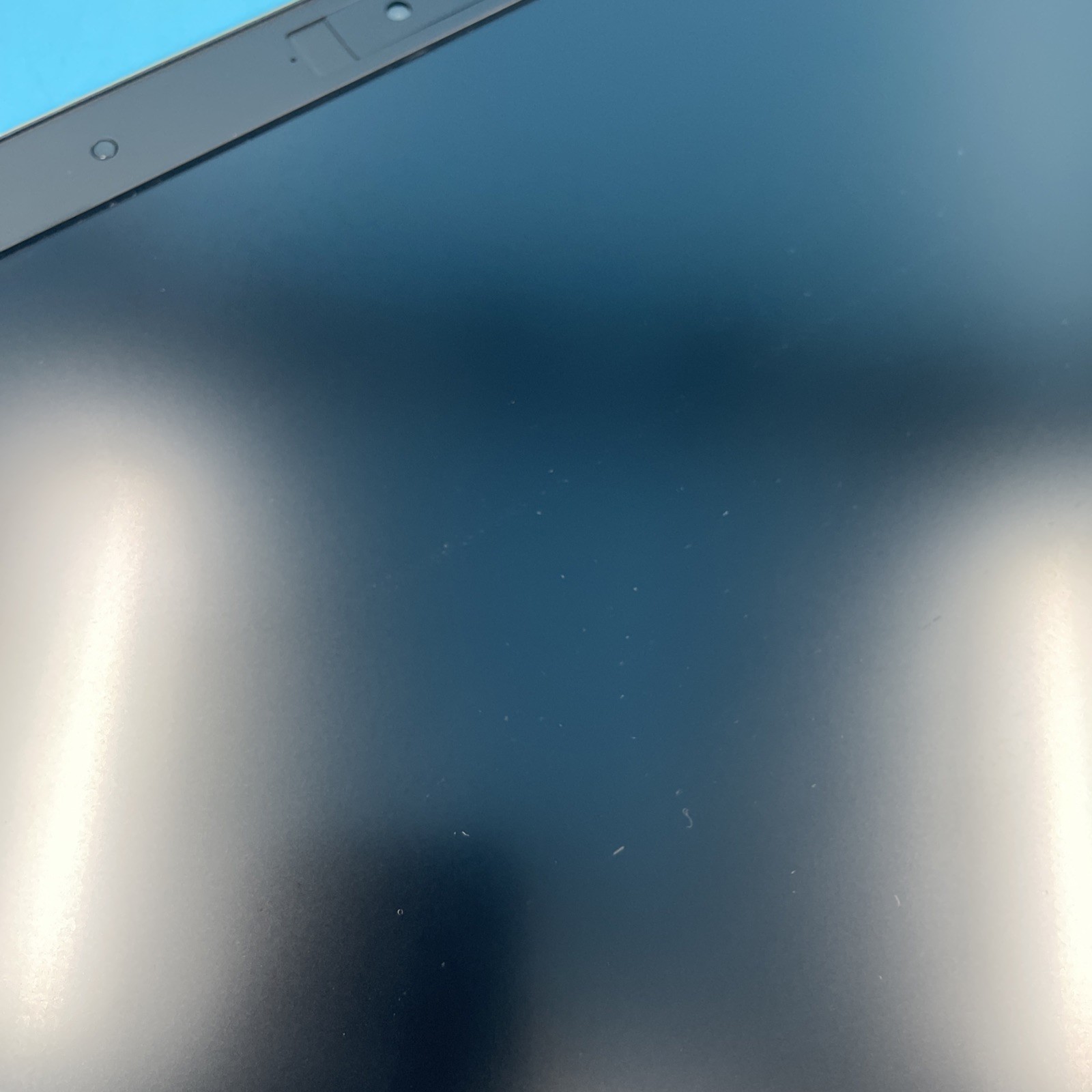 HP ZBook Studio G5 | i7-8850H | 8GB RAM | 256GB SSD | P1000 | W11 PRO | 71% BATT