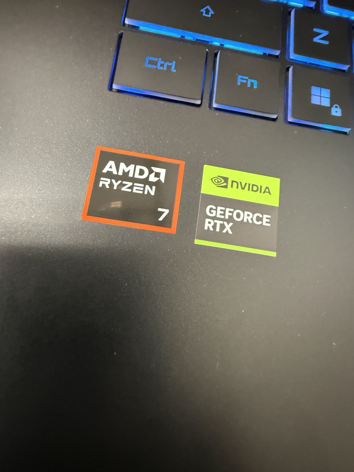 GIGABYTE Gaming A16 16 AMD Ryzen 7 260 16GB 1TB SSD RTX 5060 W11H Laptop