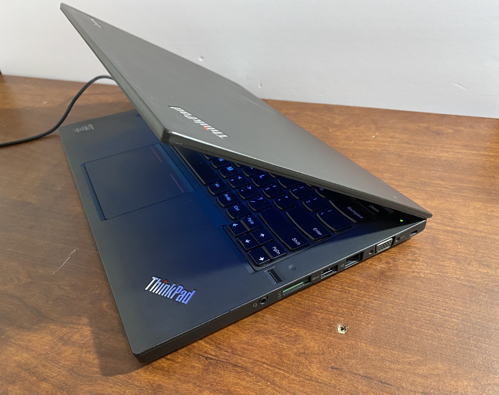 Excellent Lenovo Thinkpad T440s, Core i5 256gb SSD Hard Drive 8GB RAM WOW !!!