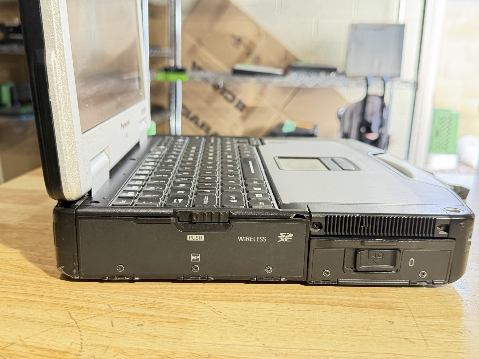 Panasonic Toughbook CF-31 I5-5300u@2.3ghz 16gb Ram 256 GB SSD Win11P 12230 HOURS