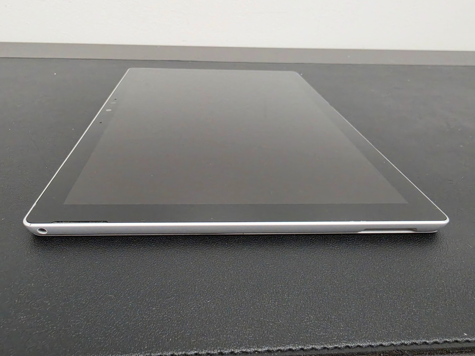 Microsoft Pro 7+ i3-1115G4 8GB Ram 128GB SSD Win 11 Pro
