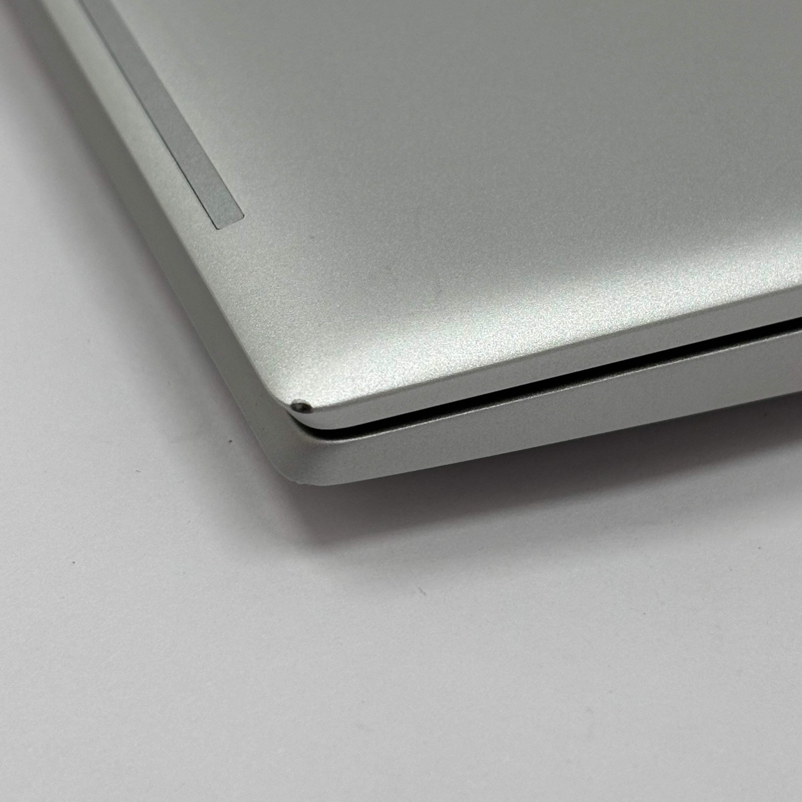 HP EliteBook x360 830 G8 14.4″ i5-1135G7 2.4GHz 16GB RAM 256GB SSD