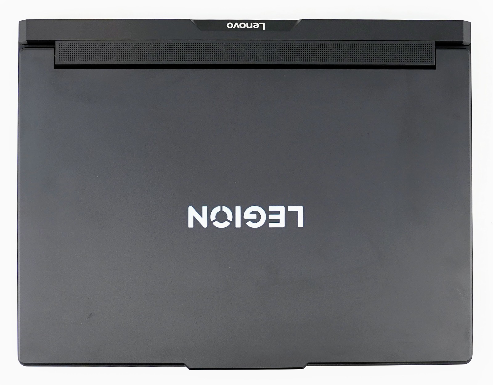 Lenovo 16″ Legion Pro 7i WQXGA OLED, Intel Ultra 9 275HX, RTX 5090, 32GB RAM 1TB