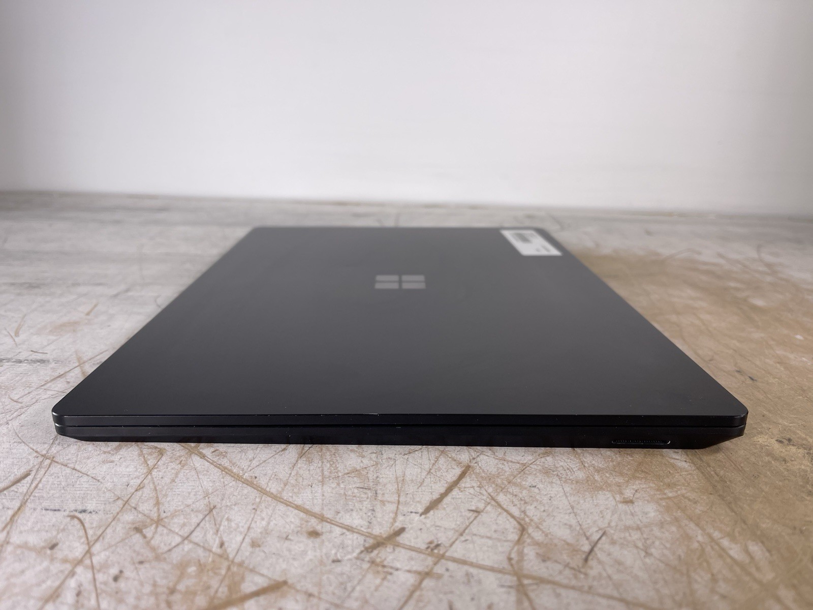 MICROSOFT SURFACE LAPTOP 3 1872 i5-1035G7 @ 1.2GHZ, 8GB RAM, NO HDD/OS – (PARTS)