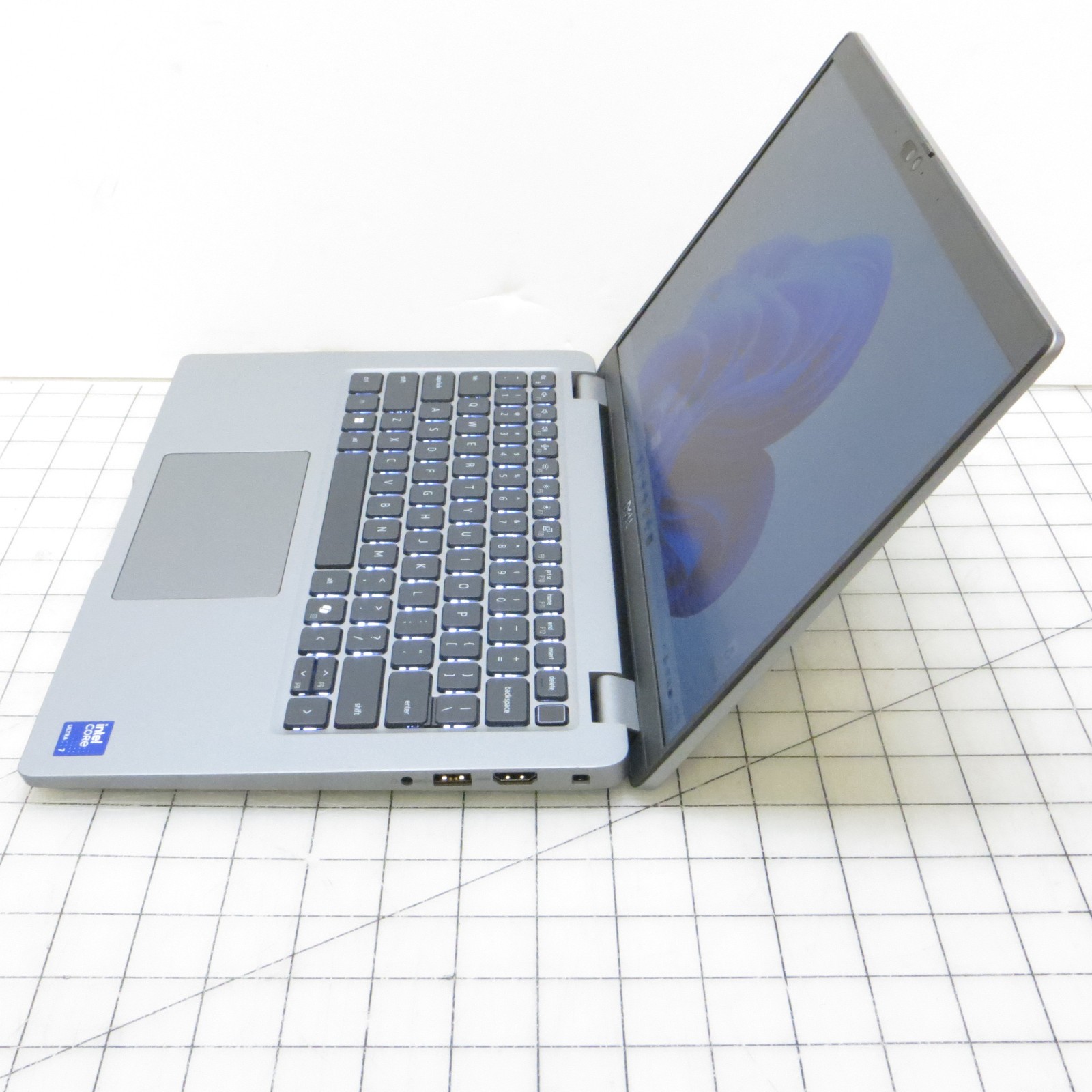 Dell Latitude 5450 Intel Ultra 7 8GB DDR5 256GB SSD 14″ Windows 11 Pro Laptop PC