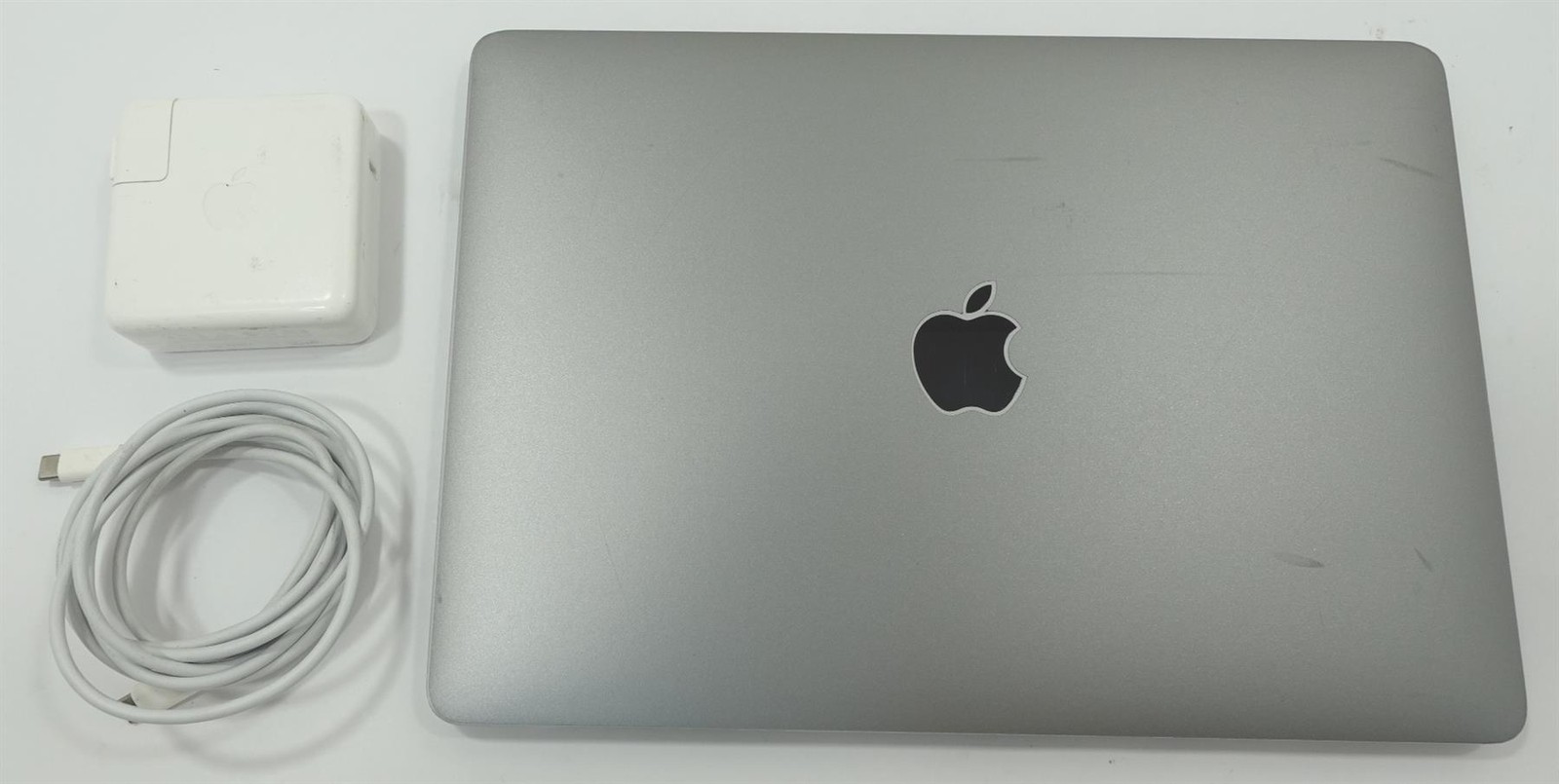 Apple MacBook Pro 2020 A2251 13.3″ Retina i5-1038NG7 2GHz 16GB 512GB