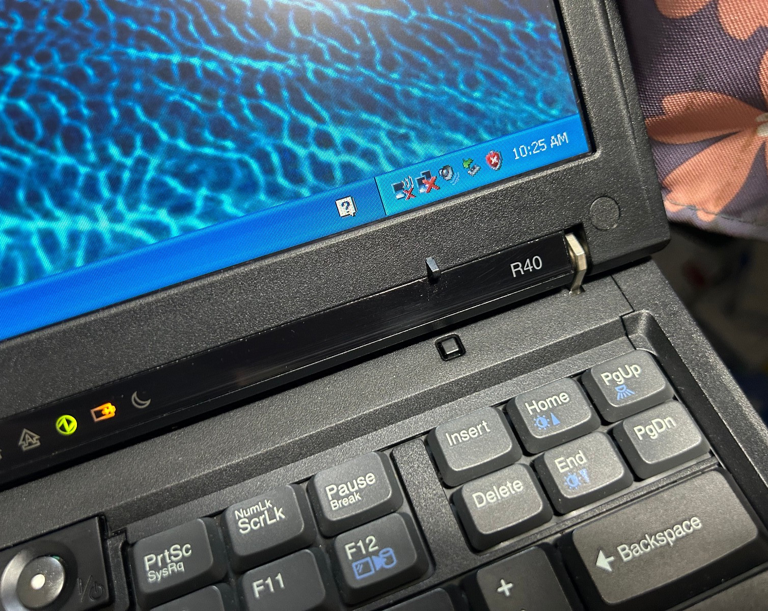 IBM ThinkPad R40 Laptop, XP Proffesional , 15″ LCD, Centrino, 60GB DD, 1GB RAM