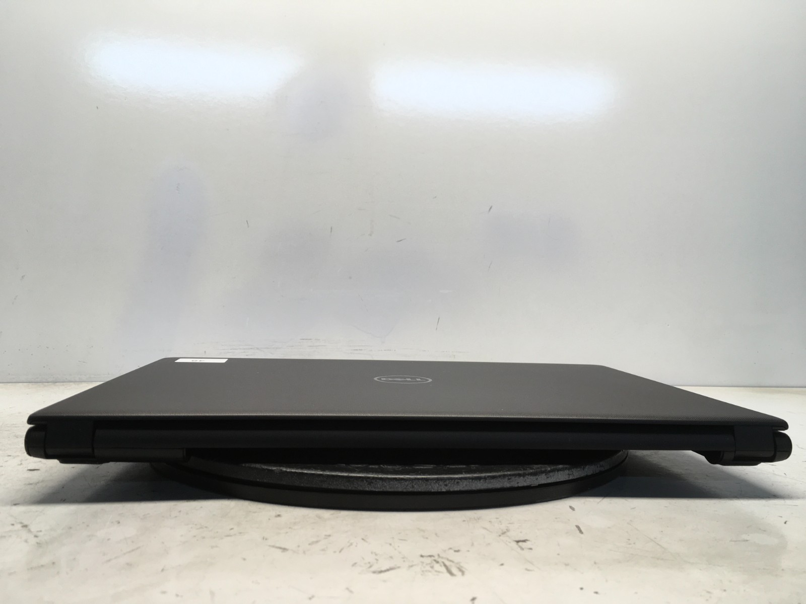 Dell Inspiron 15-3565 AMD A6-9200 2021MHz 4 GB NO HDD