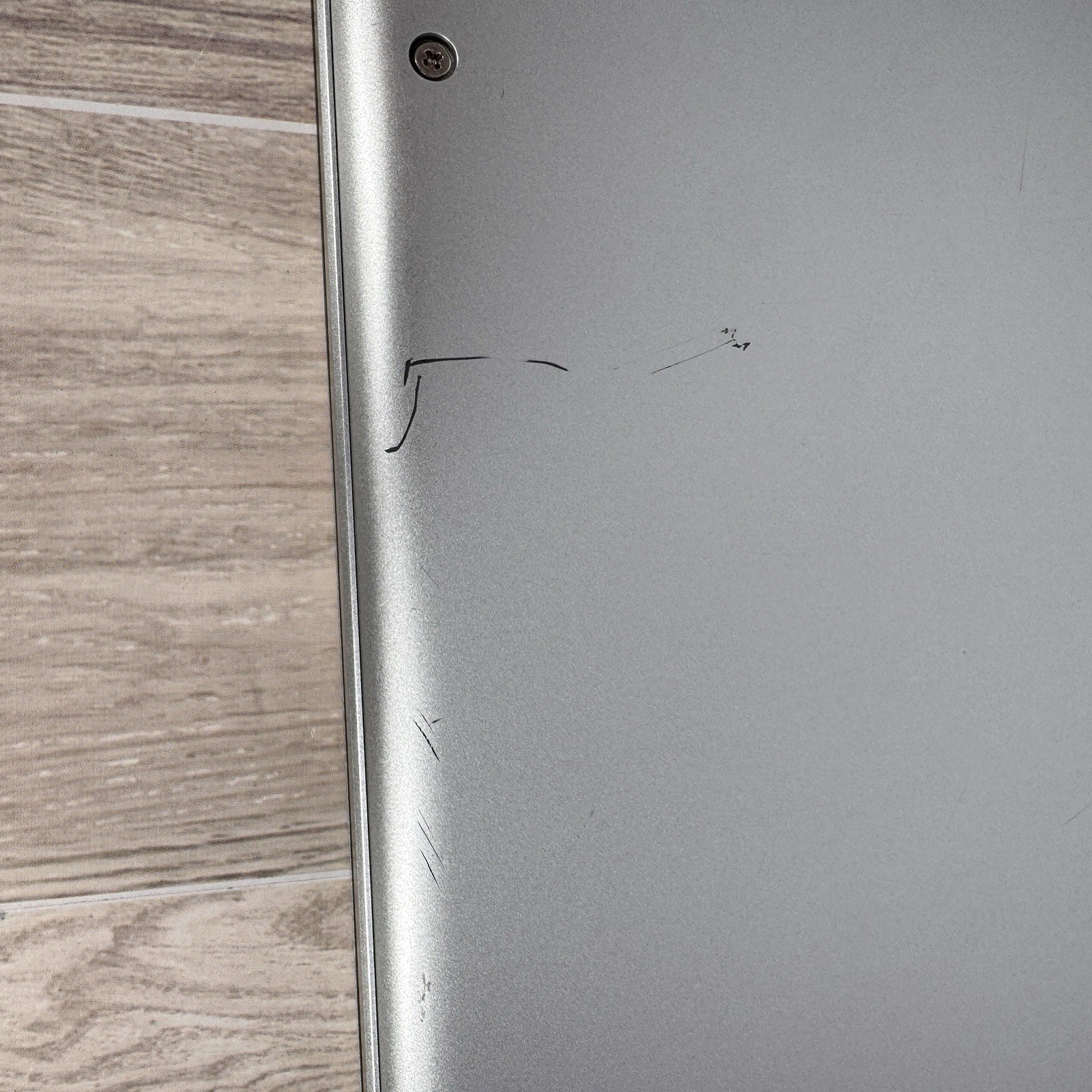 ASUS Chromebook C423NA 14 Laptop Silver 4GB RAM 32GB SSD WiFi Ready