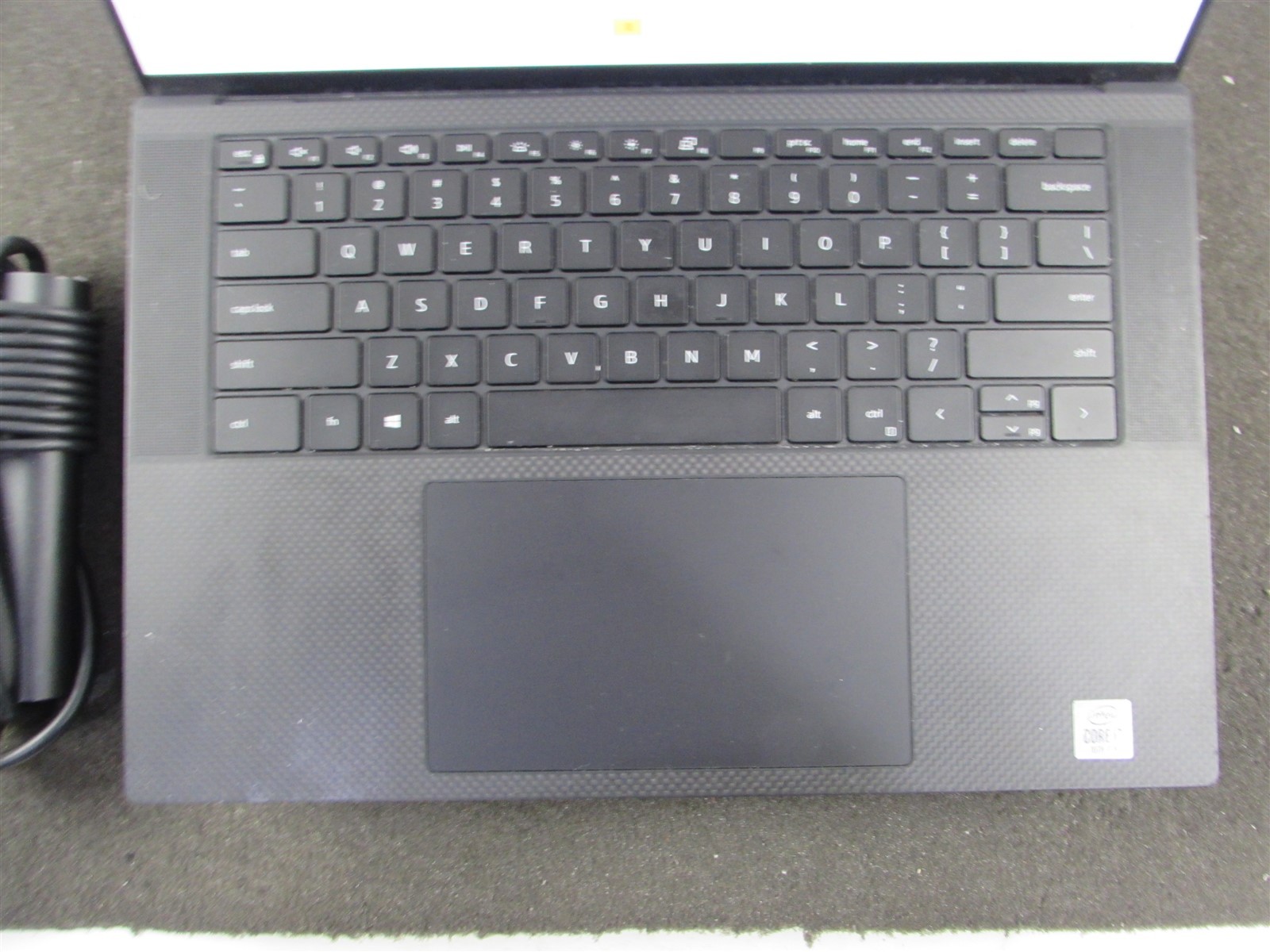 DELL PRECISION 5550 1920X1200 FHD CORE I7-10850H 512GB SSD 8GB RAM T1000 WIN 11